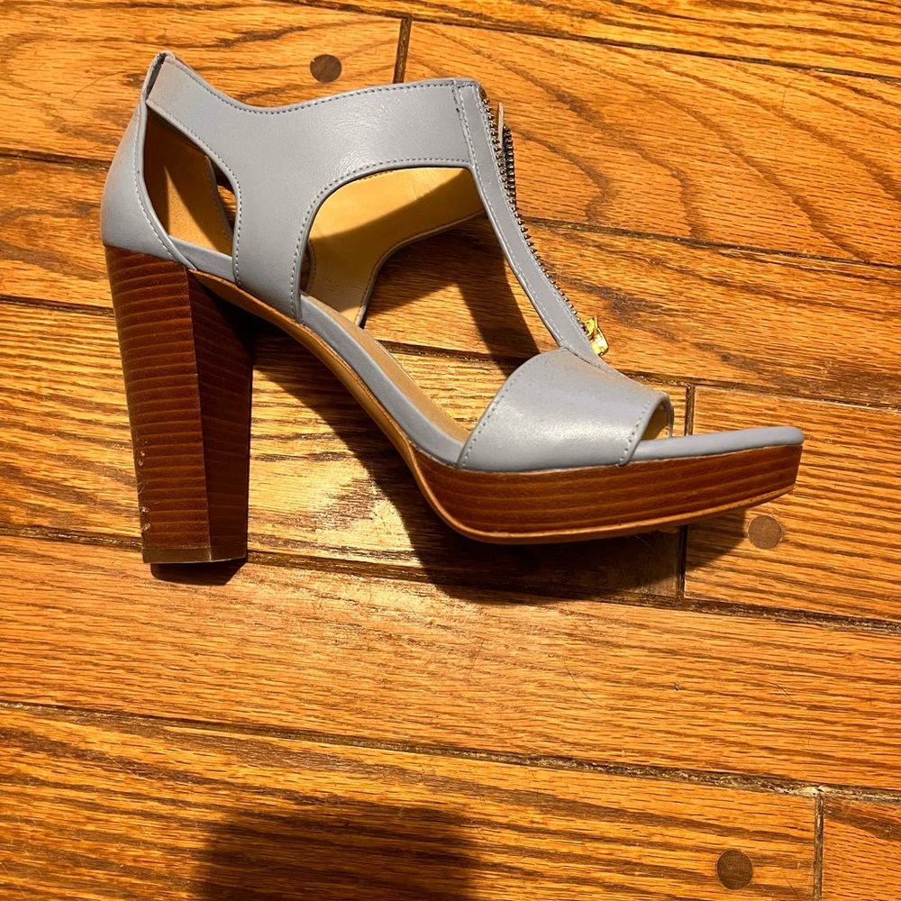 Kenneth Cole Sandals